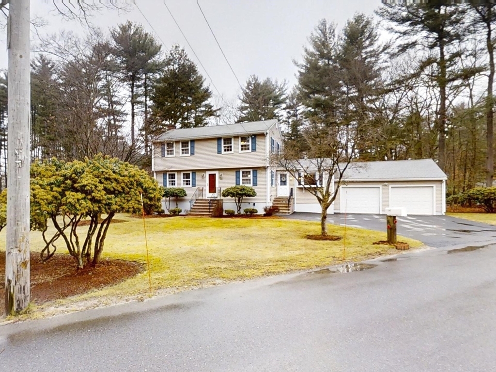 Property Photo:  200 Cart Path Road  MA 01876 