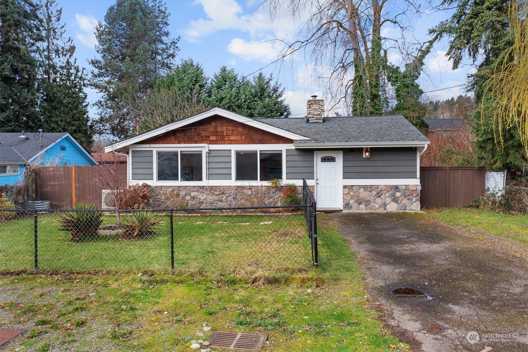 Property Photo:  14905 130th Avenue SE  WA 98058 