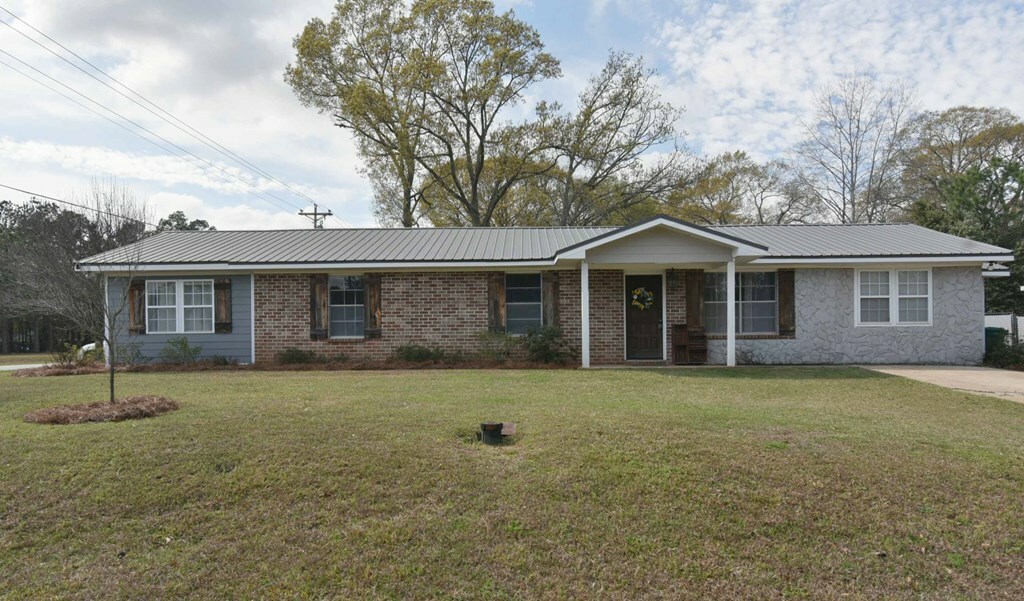 Property Photo:  101 Lexington Drive  GA 31763 