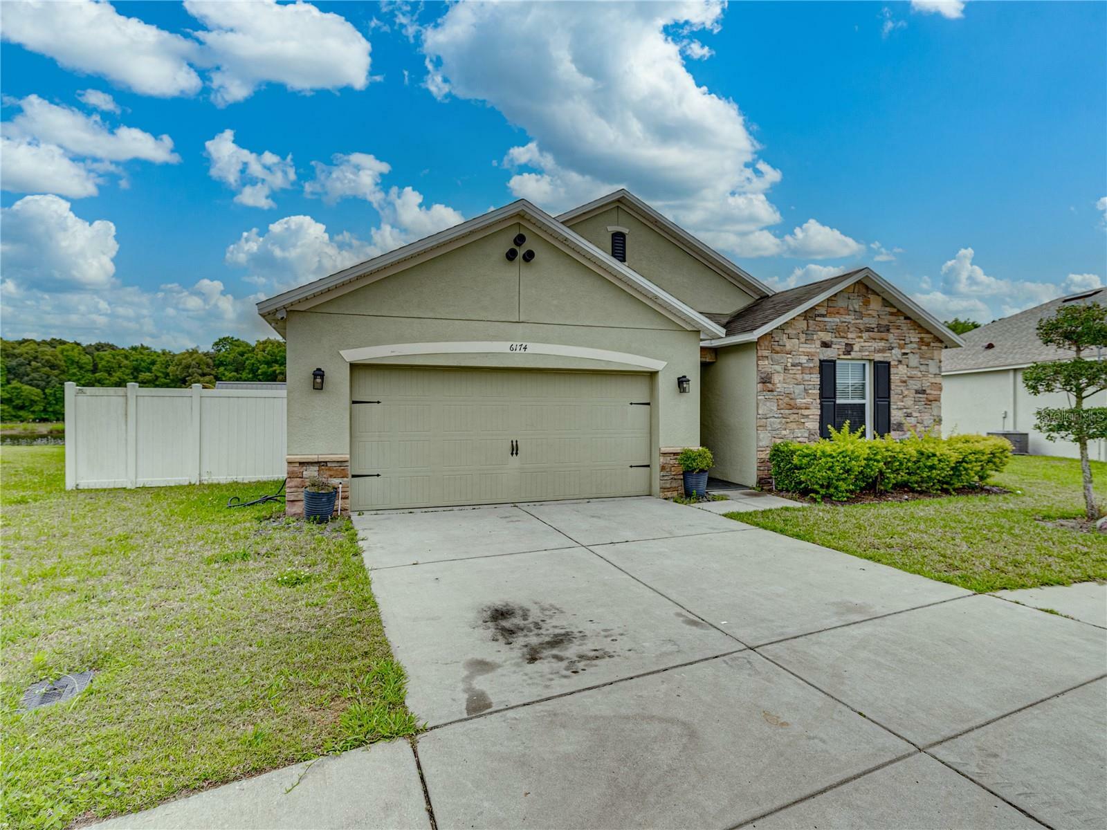 Property Photo:  6174 Grey Heron Drive  FL 33881 