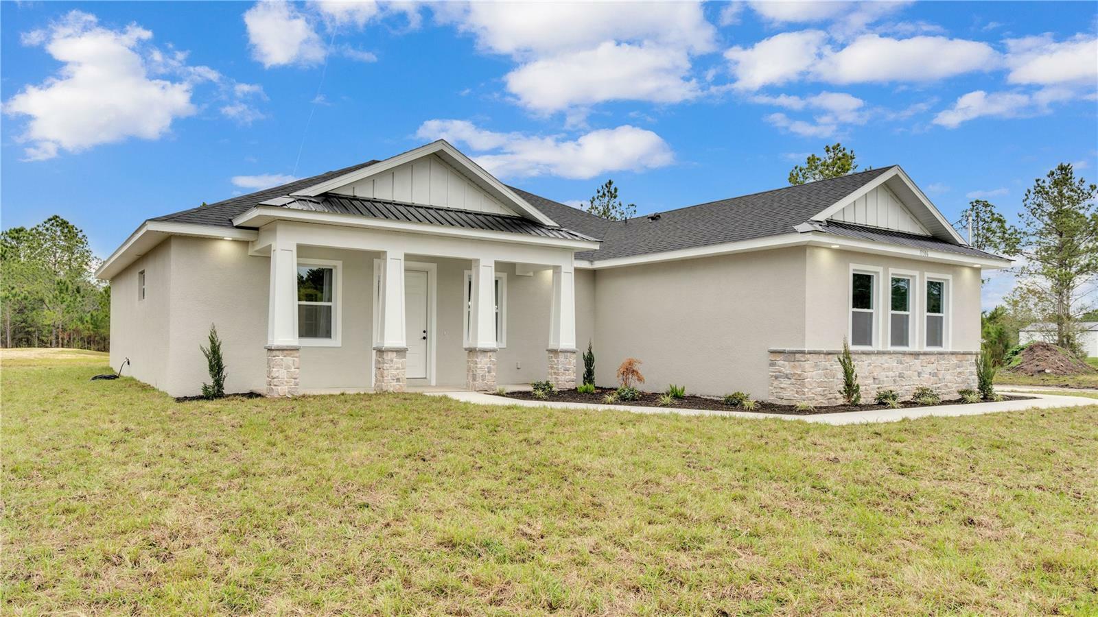 Property Photo:  13506 Rockridge Road  FL 33809 