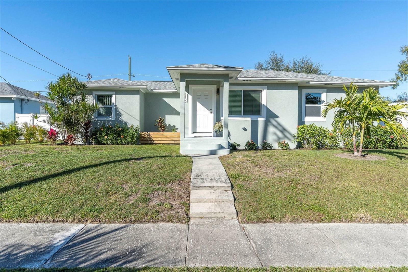 Property Photo: 3109 W Pine Street FL 33607