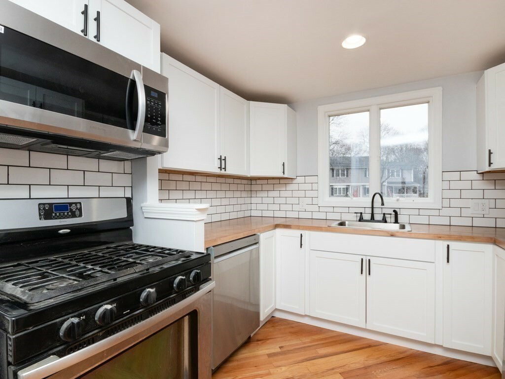 Property Photo:  28 Appletree Ln  MA 02188 