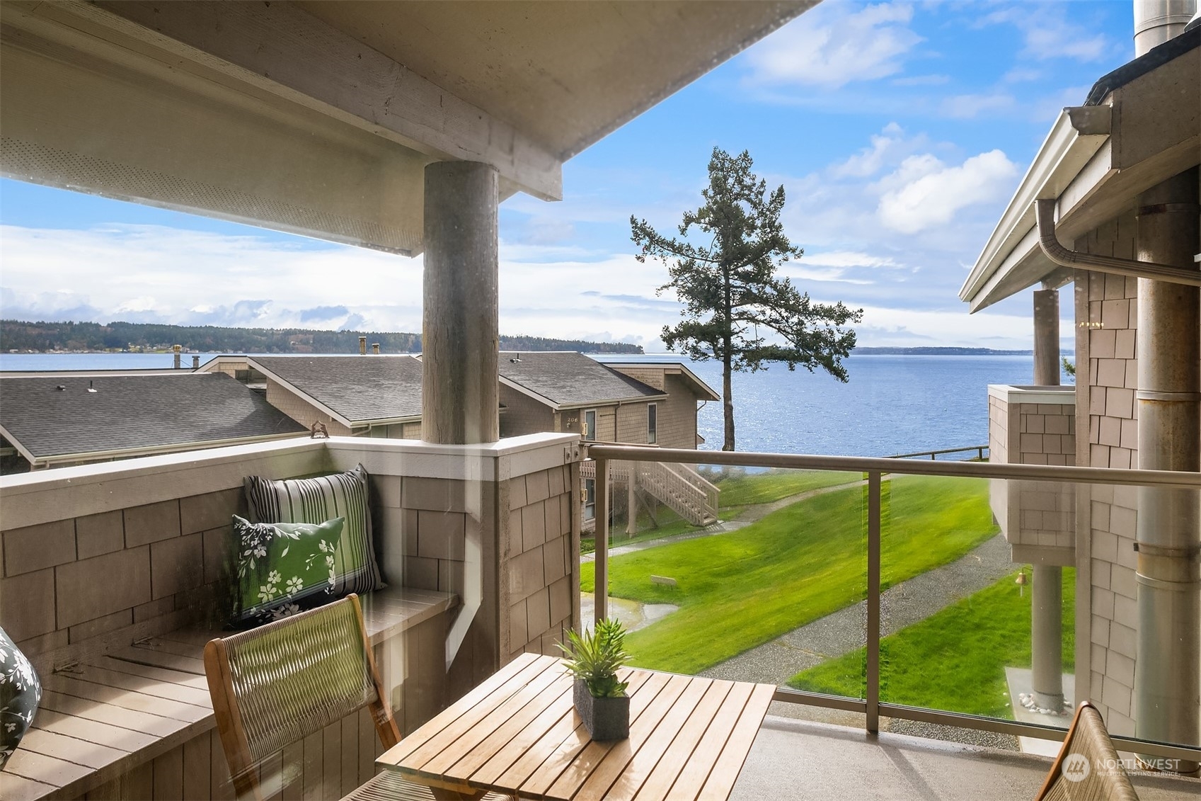 Property Photo:  802 Old Beach Road 201  WA 98249 