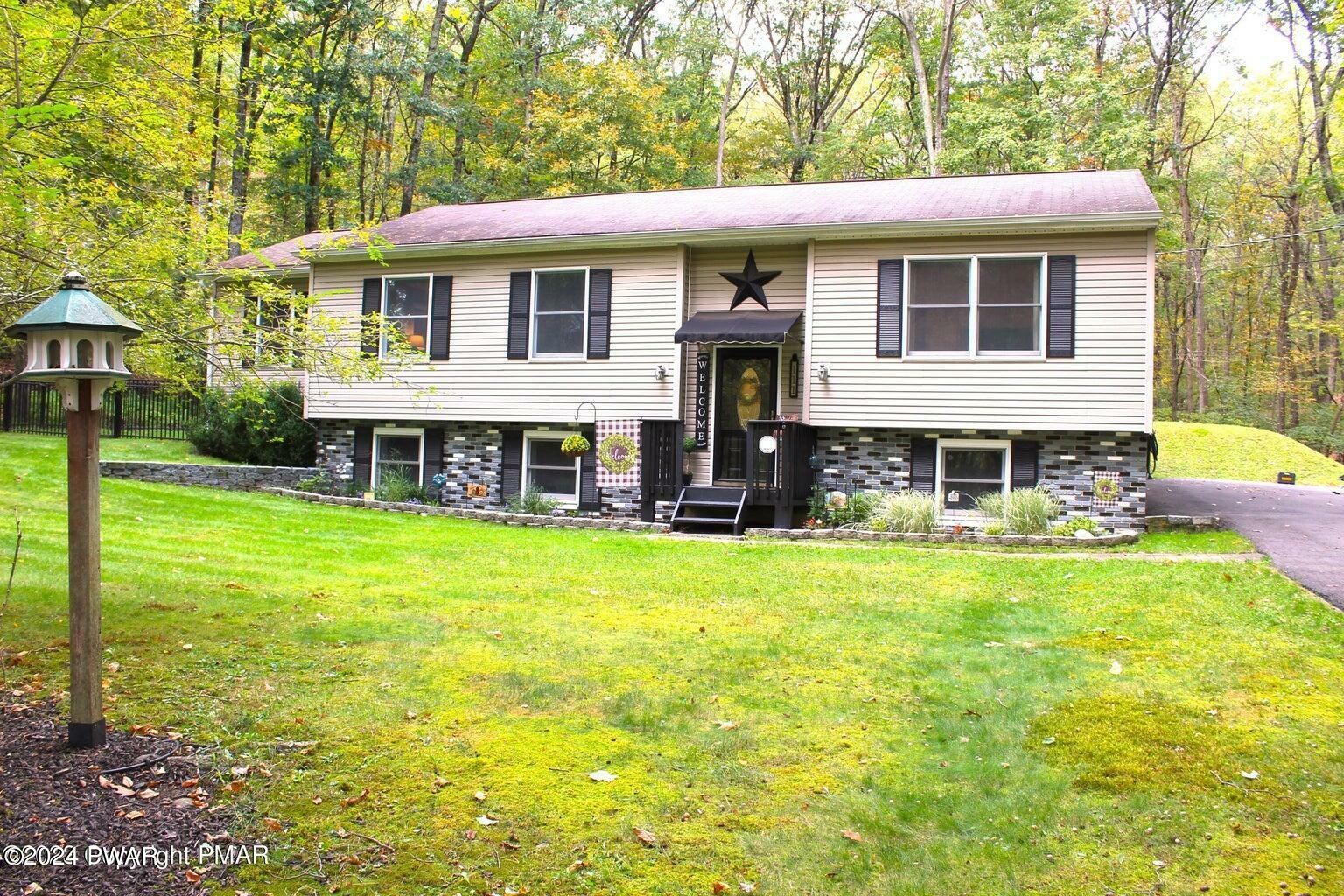 111 Palmetto Drive  Milford PA 18337 photo