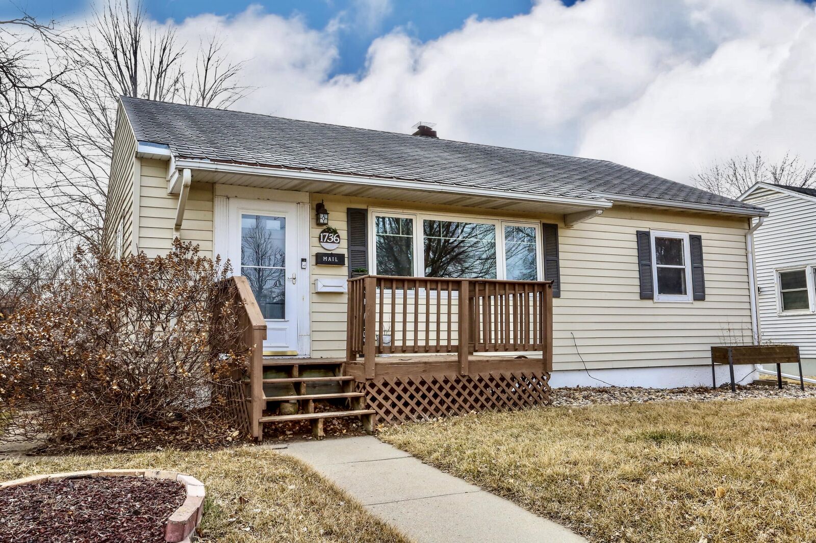 Property Photo:  1736 S 2nd St  SD 57401 