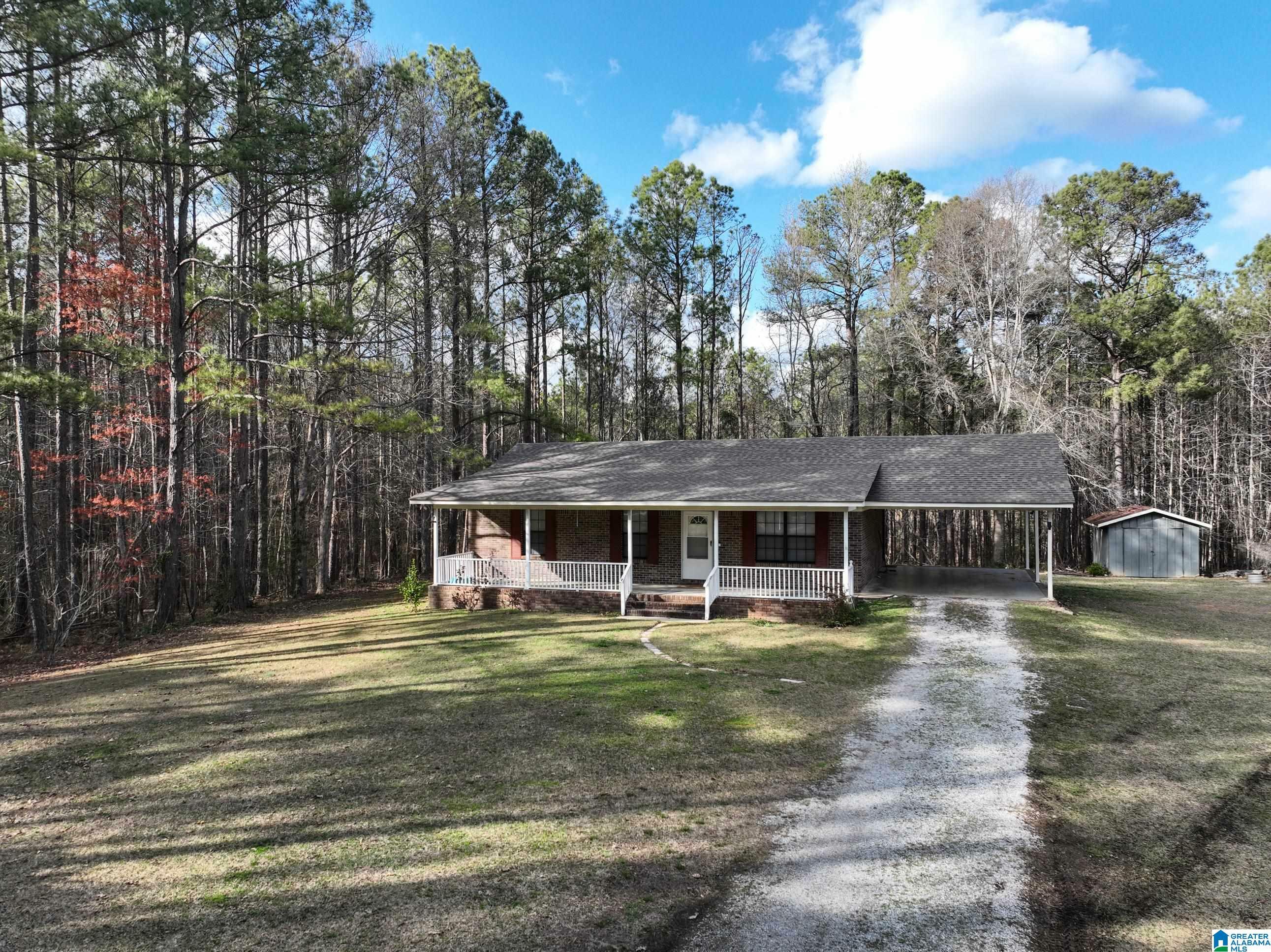 Property Photo:  501 County Road 8  AL 35085 