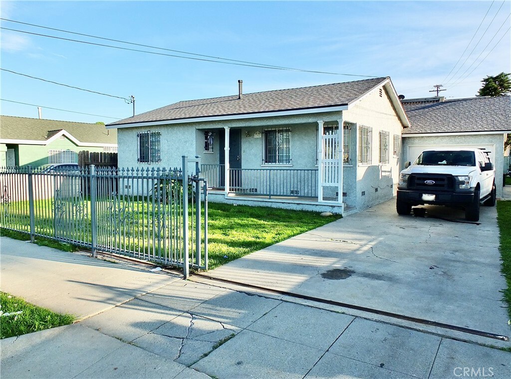 Property Photo: 108 E Cocoa Street CA 90220
