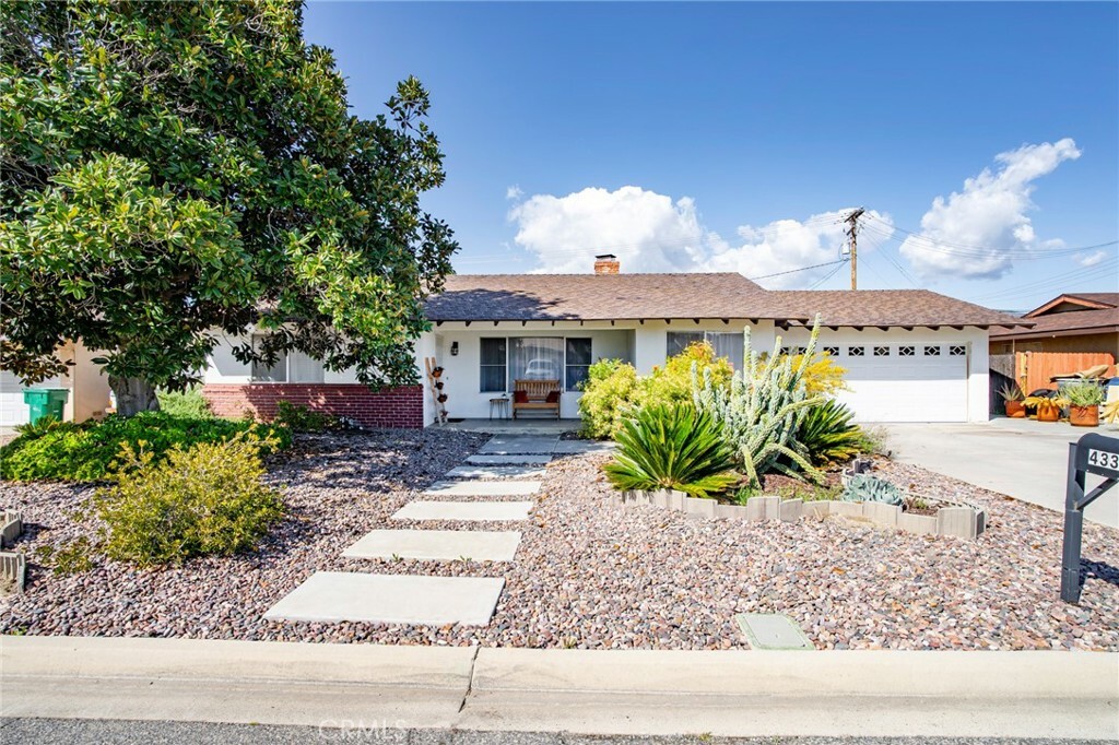 Property Photo:  43334 E Acacia Avenue  CA 92544 