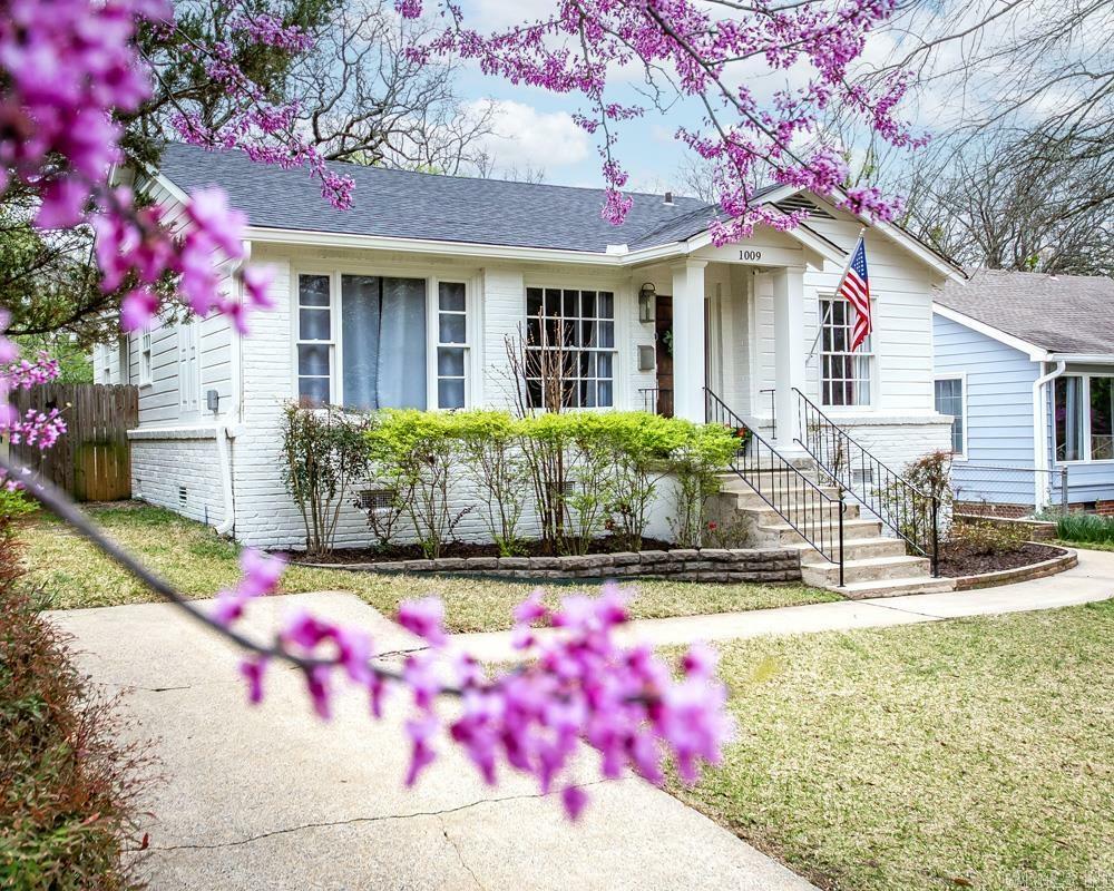 Property Photo:  1009 N Taylor Street  AR 72205-1744 