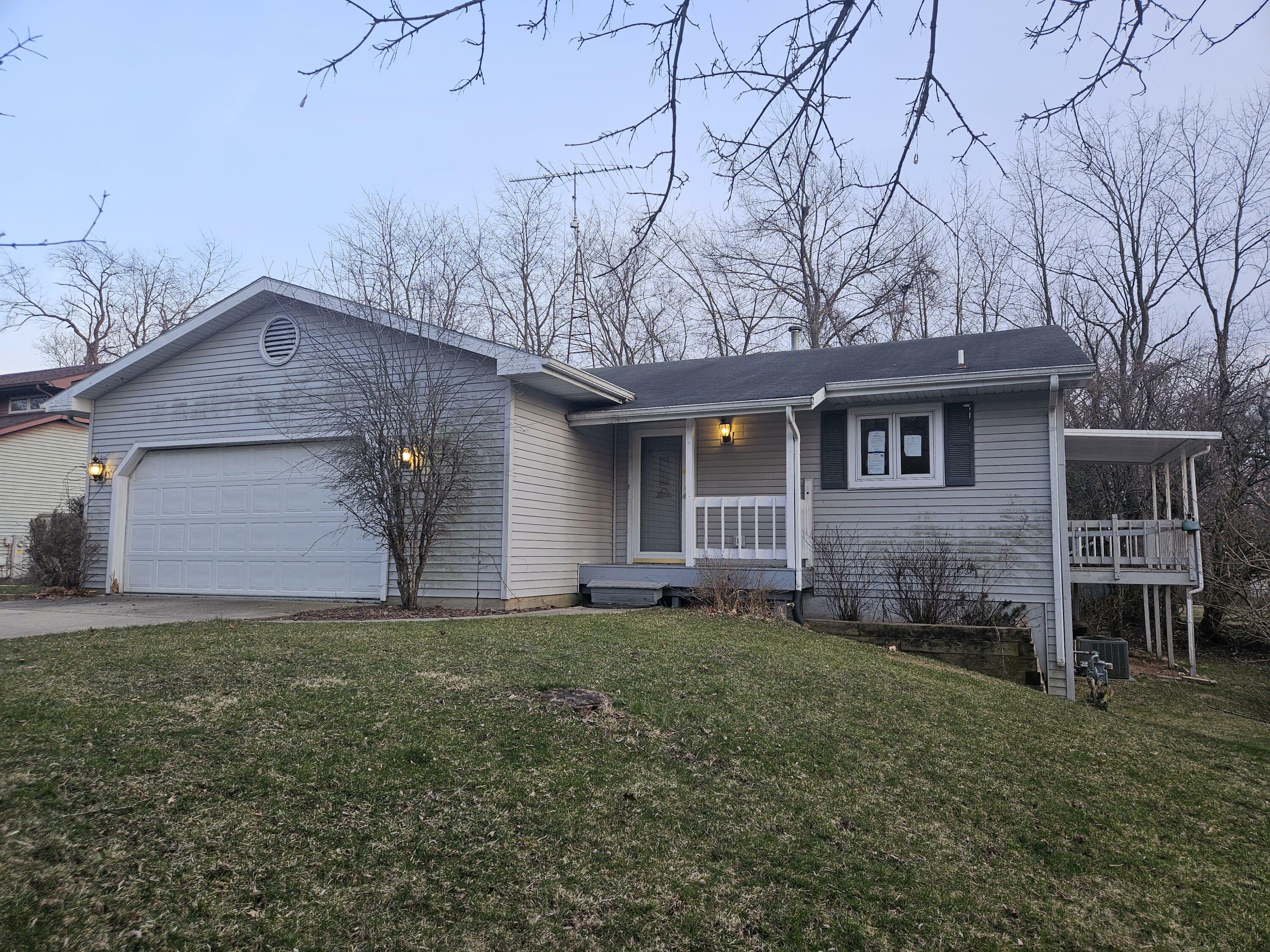 Property Photo:  4323 Northview Dr  WI 53115 