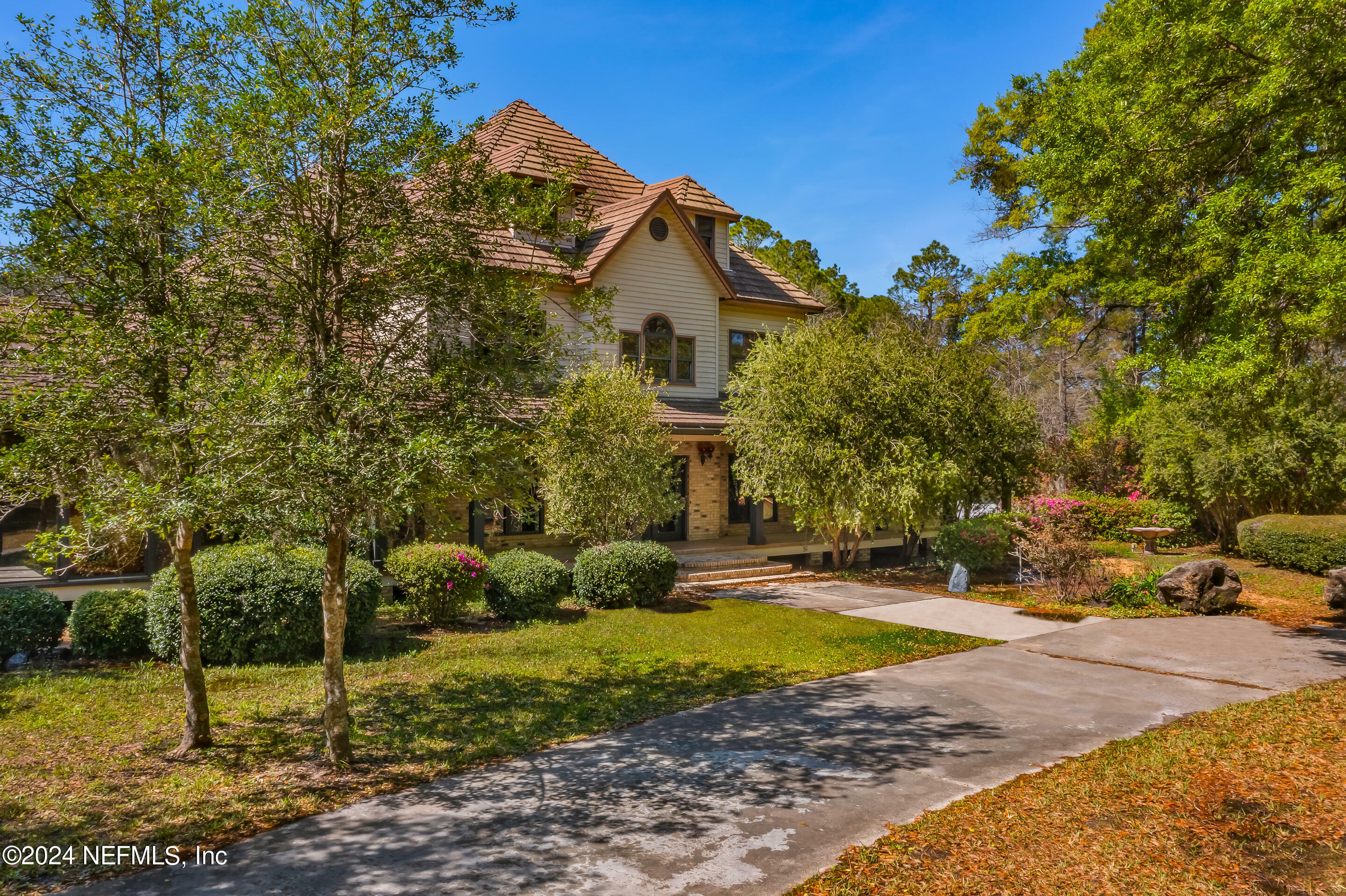 Property Photo:  6113 Quiet Country Lane  FL 32218 