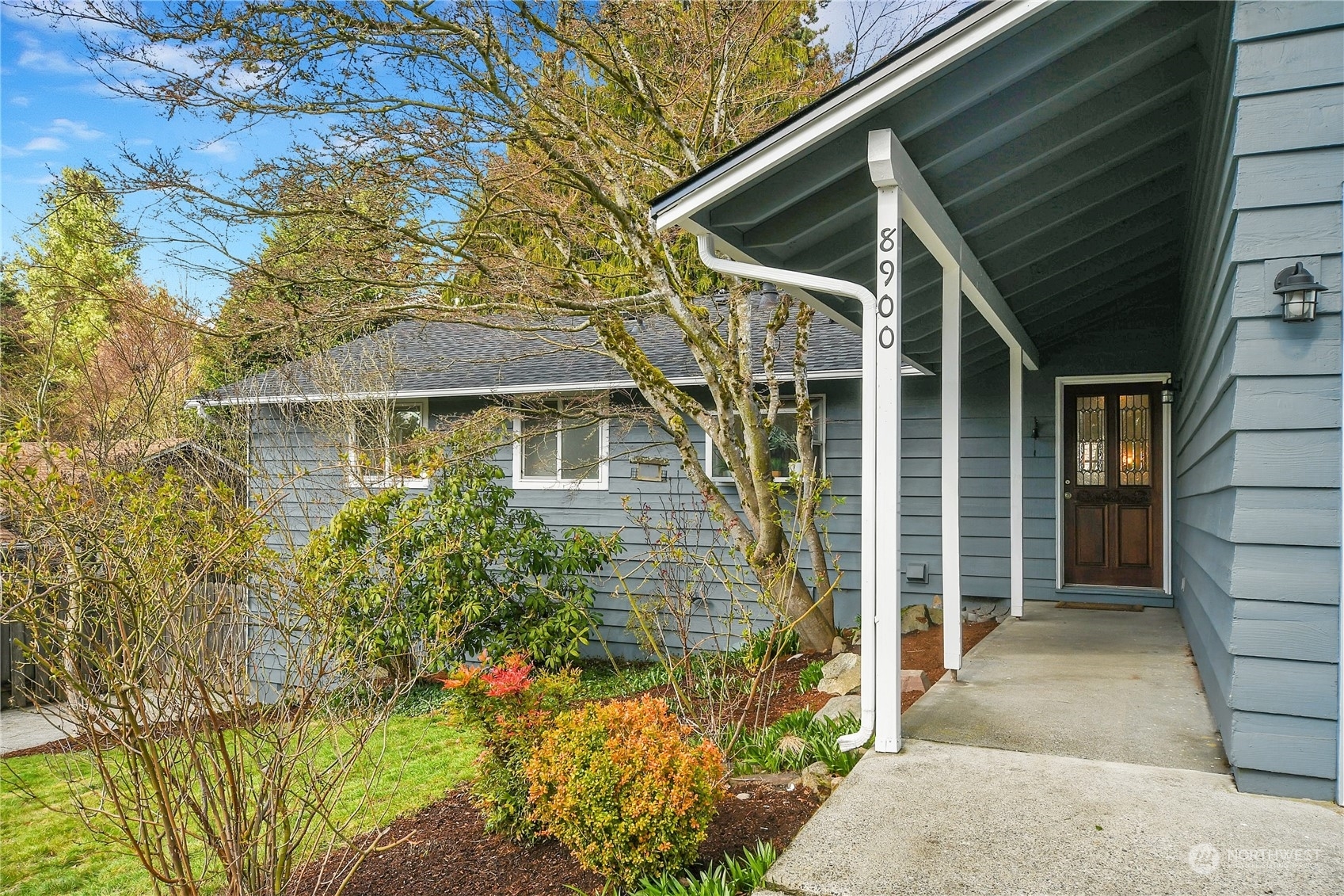 Property Photo: 8900 NE 139th Street WA 98034