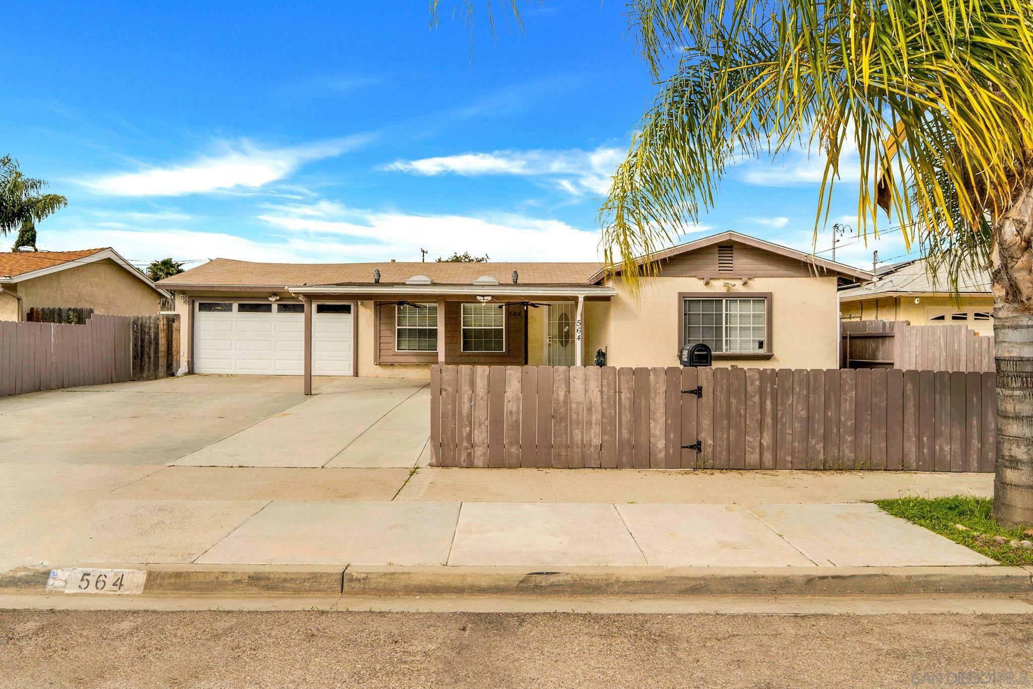 Property Photo: 564 Broadview St CA 91977