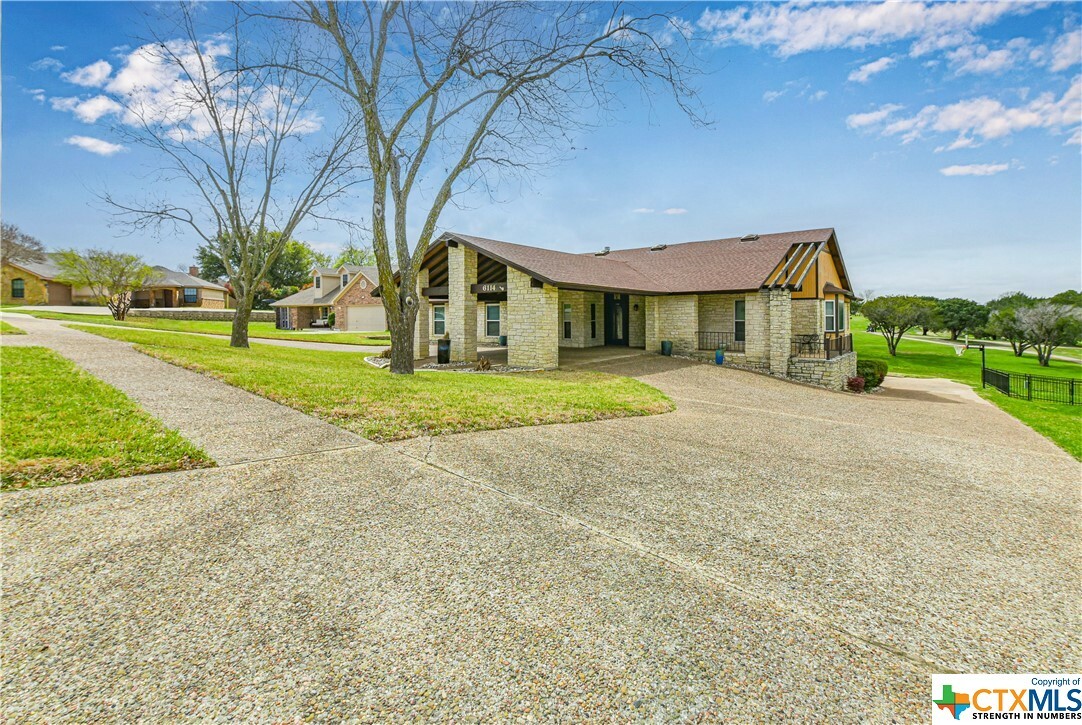 Property Photo:  6114 Stillwood Drive  TX 76543 