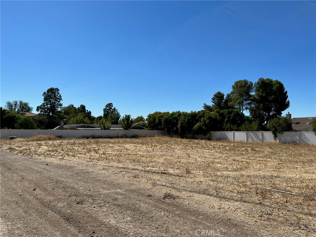 Property Photo:  745 Rolling Hills Road  CA 93446 