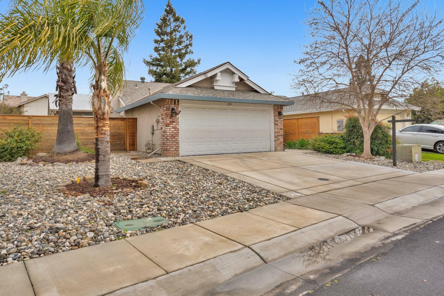 Property Photo:  9257 Harrogate Way  CA 95758 