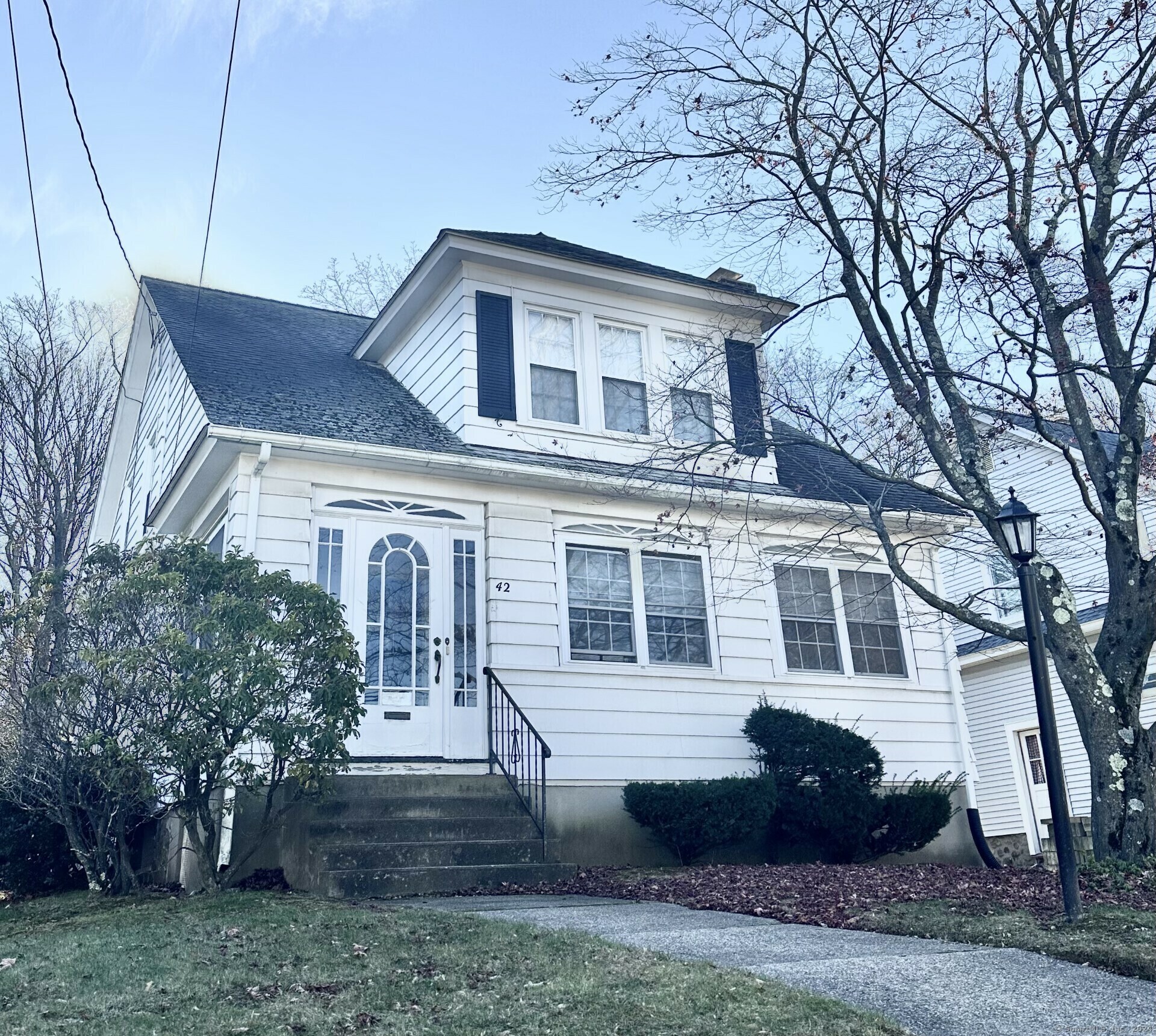 Property Photo: 42 Sigourney Street CT 06010
