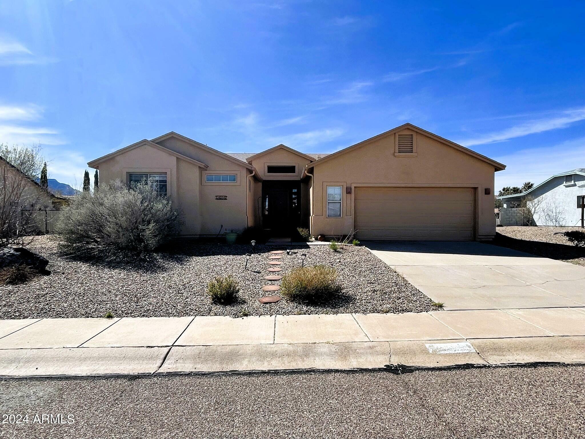 Property Photo:  3636 Coral Ridge Court  AZ 85650 