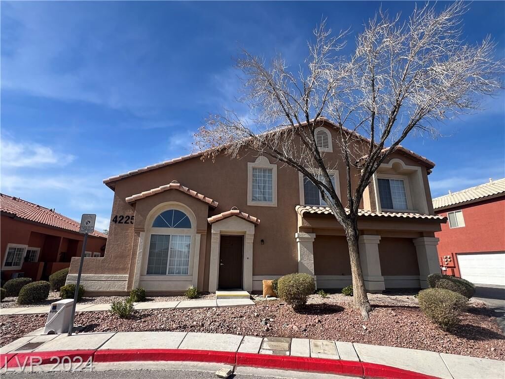 Property Photo: 4225 Rimwood Court NV 89147
