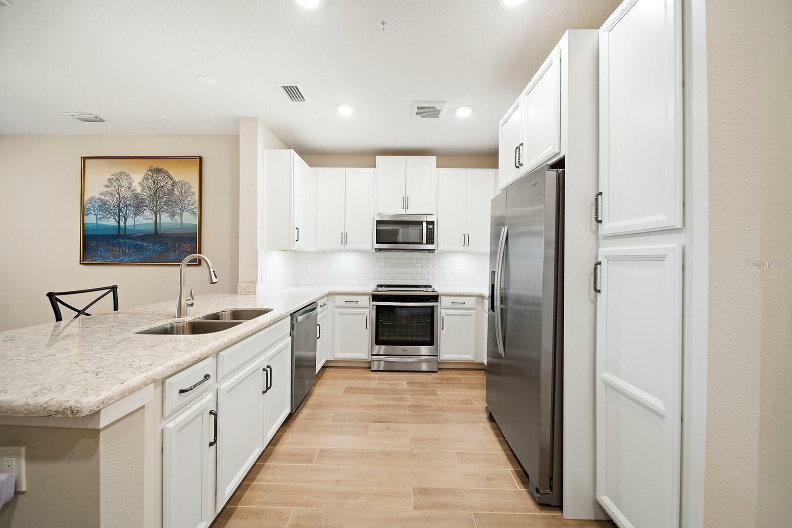 Property Photo:  7517 Laureate Boulevard 4205  FL 32827 