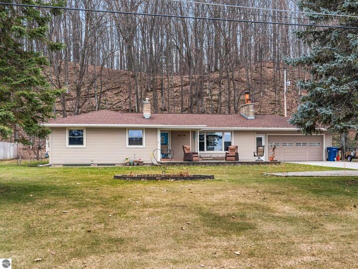 7344 S West Bayshore Drive  Traverse City MI 49684 photo