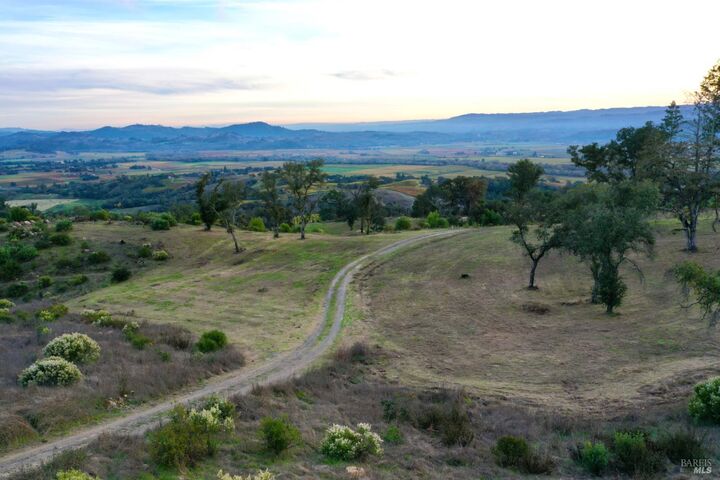 Property Photo: 551 Artisan Circle CA 95441