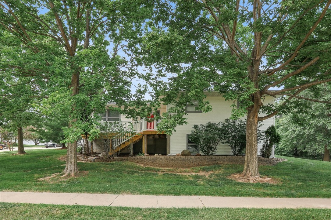 Property Photo:  208 Jefferson Street  IA 50219 