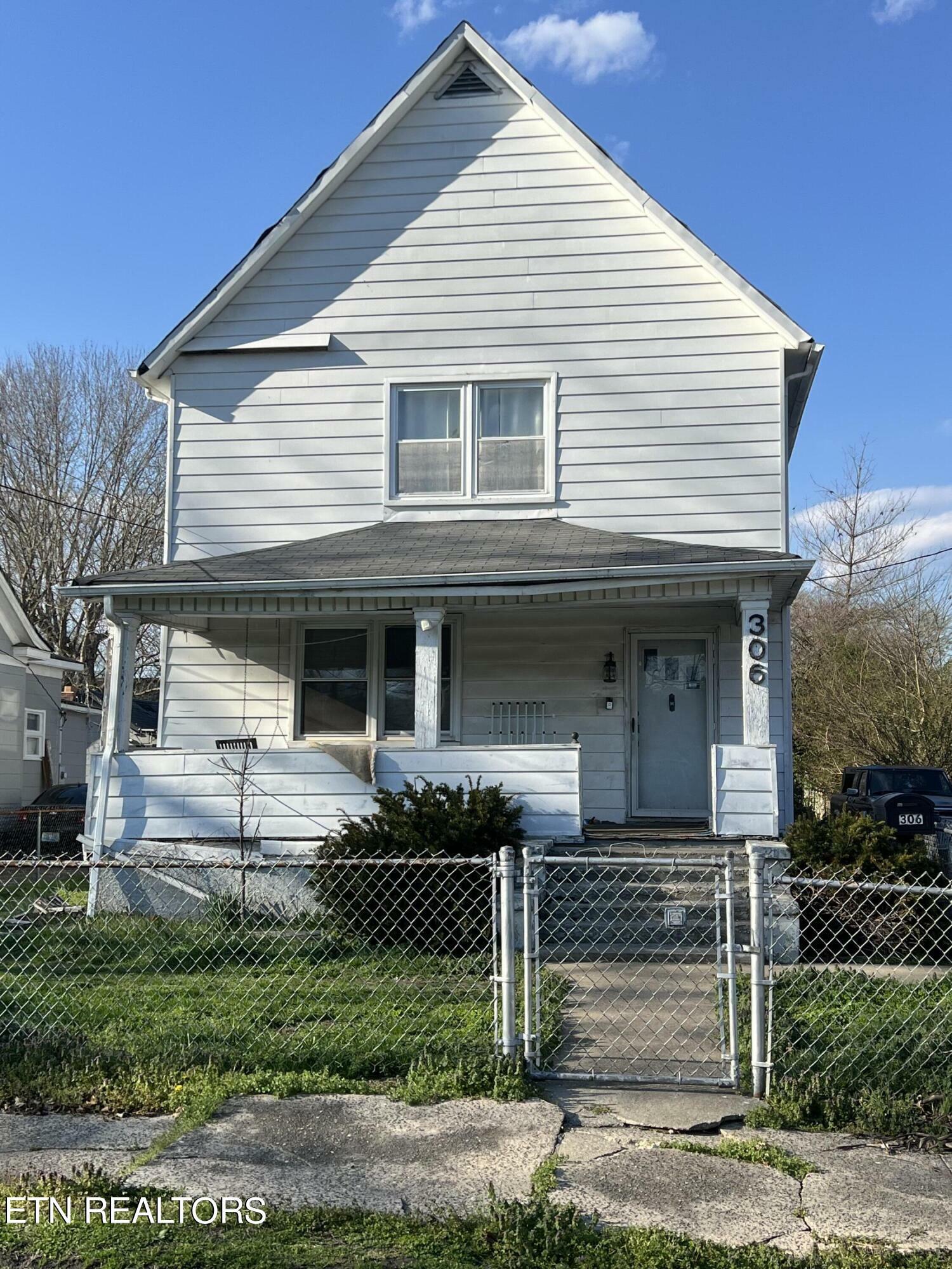 Property Photo:  306 Exeter Ave  KY 40965 
