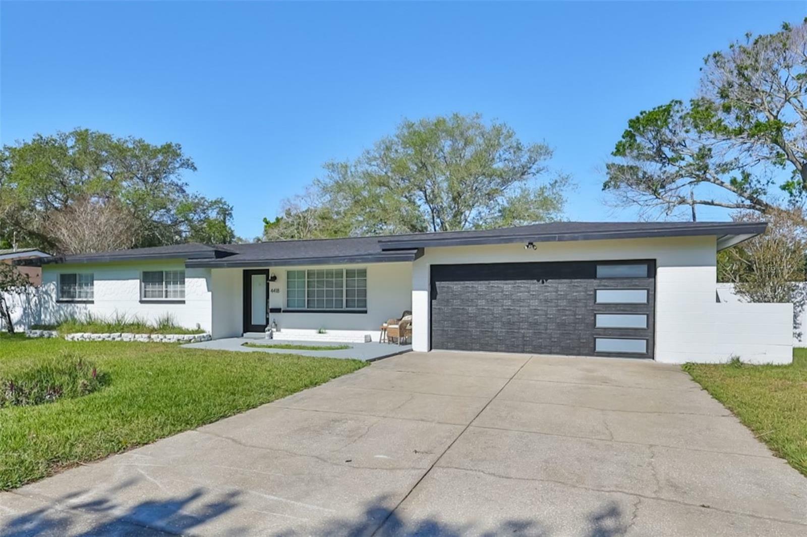 Property Photo:  4418 Helena Street NE  FL 33703 