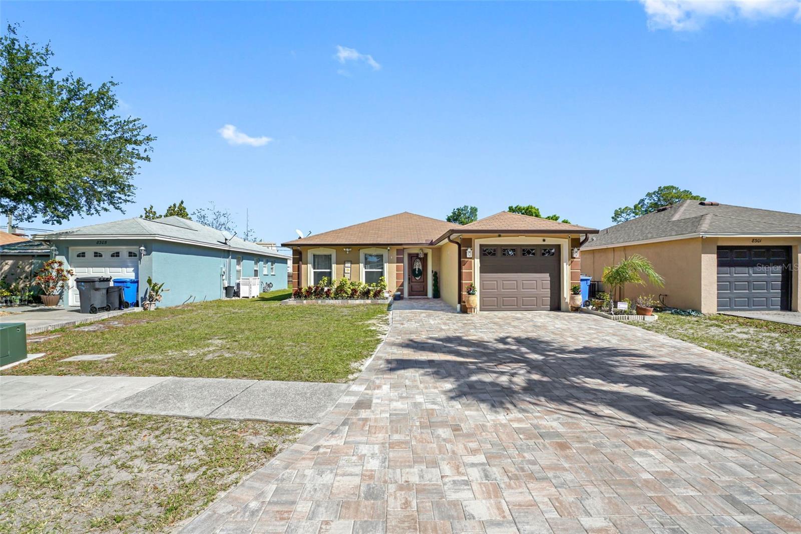 Property Photo:  8303 Redbraes Drive  FL 33615 
