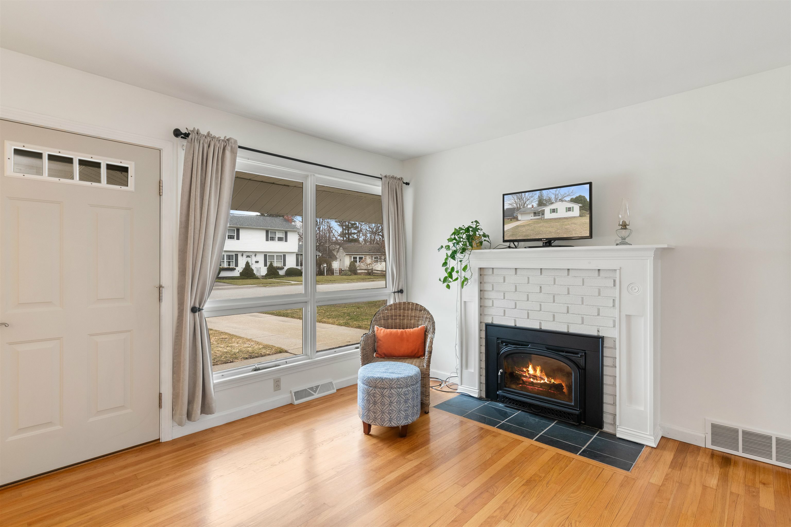 Property Photo: 3 Orchard Terrace VT 05452