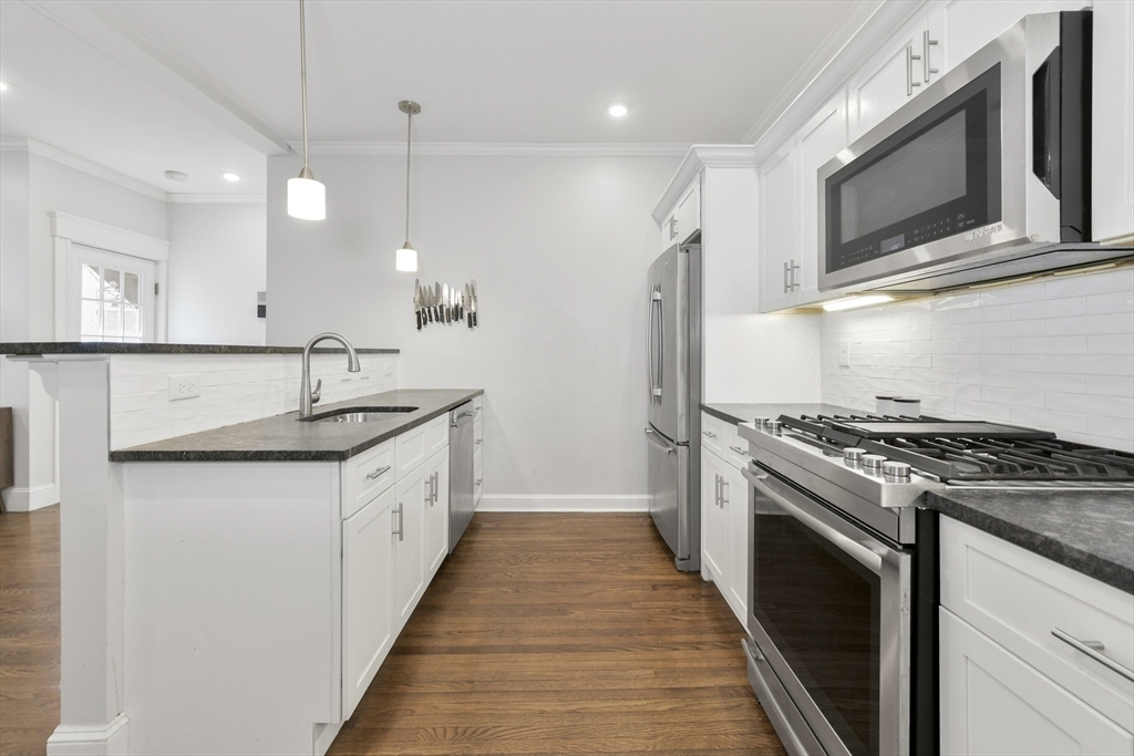 Property Photo:  402 Medford St 1  MA 02145 