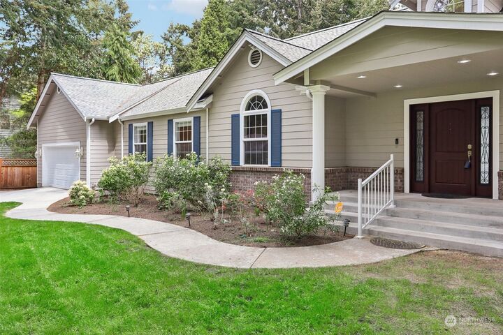 Property Photo:  176 N Pheasant Run Road  WA 98239 