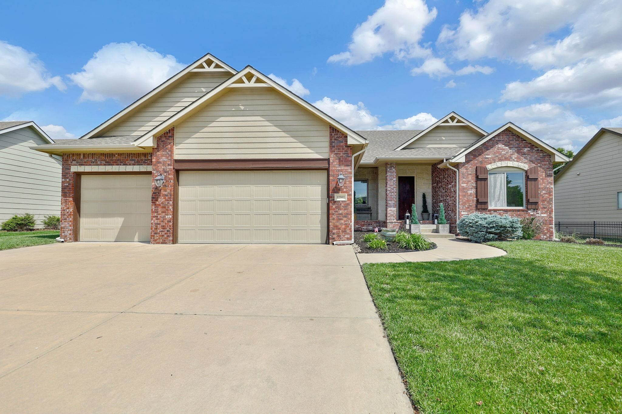 Property Photo:  12302 E Troon St  KS 67206 