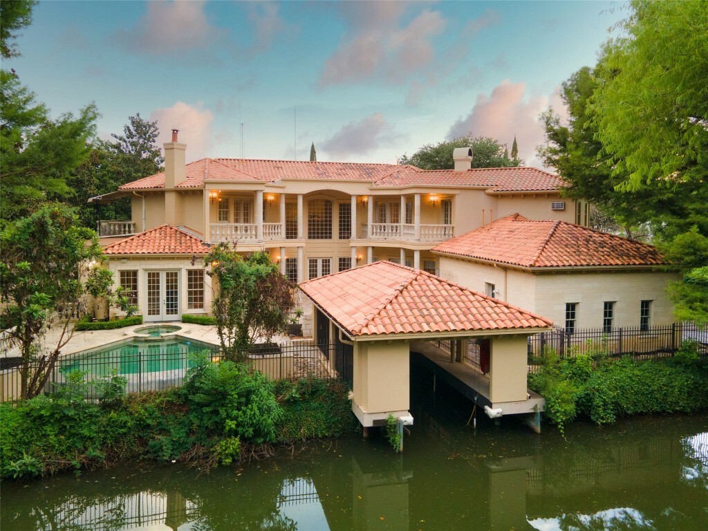 Property Photo: 4511 Island Cove TX 78731