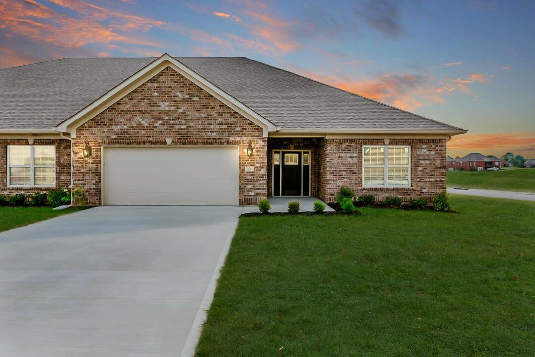 Property Photo: 911 Paddock Court KY 40475