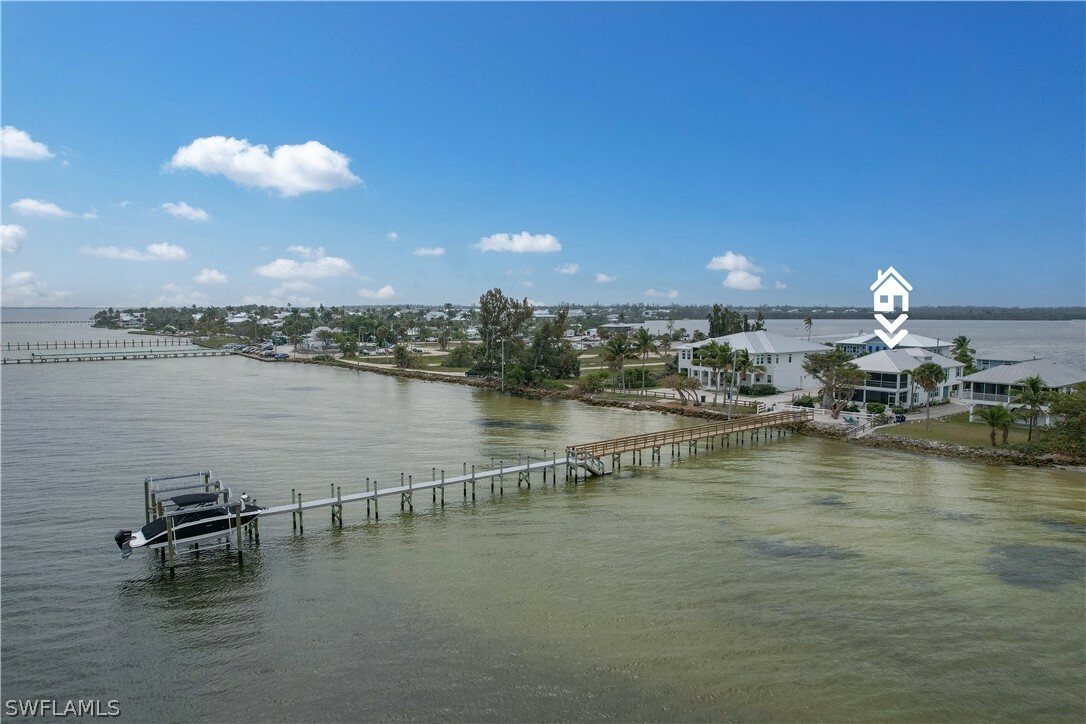 Property Photo:  8550 Ebbtide Way  FL 33922 