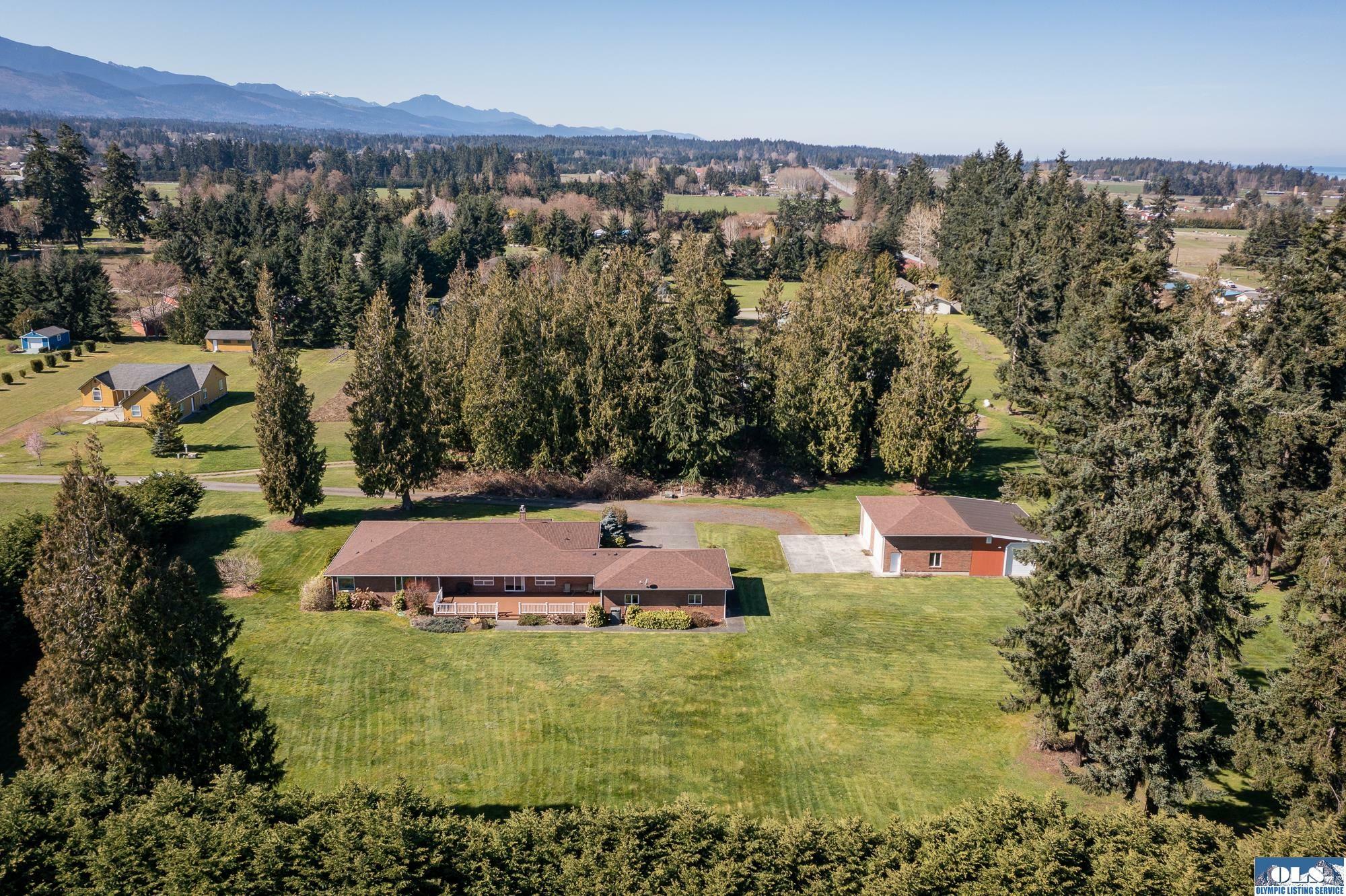 Property Photo:  92 Lancaster Lane  WA 98362 