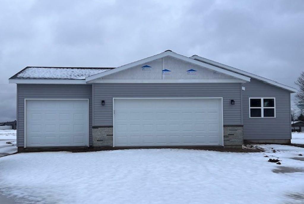 Property Photo:  1402 Parkview Drive  WI 54452 