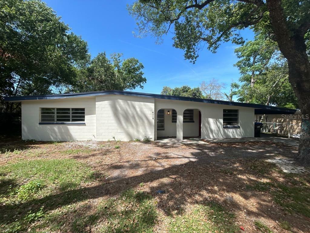 Property Photo:  4118 W Pine Hill Circle  FL 32808 