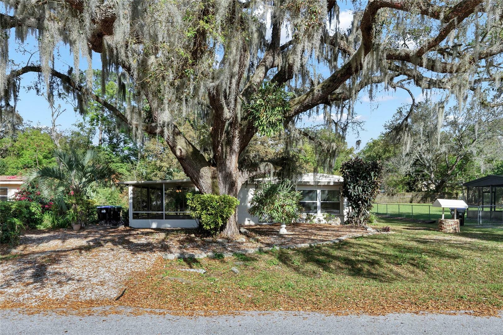 Property Photo:  5301 Vance Avenue  FL 32810 