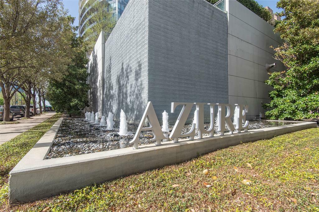 Property Photo:  2900 McKinnon Street 603  TX 75201 