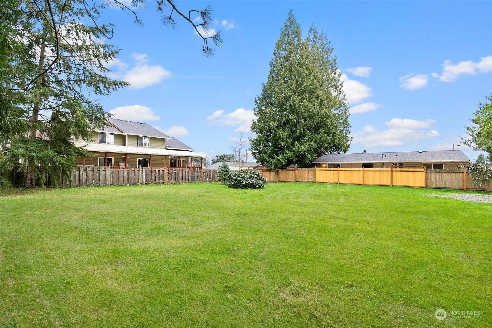 Property Photo:  0 Xxx Lake Road  WA 98087 