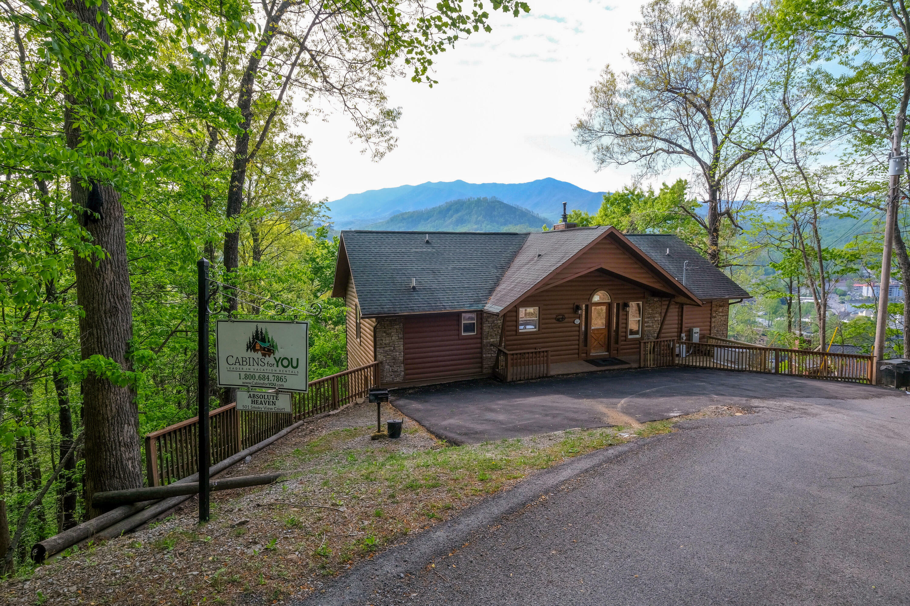 Property Photo:  501 Smoky View Ct  TN 37738 