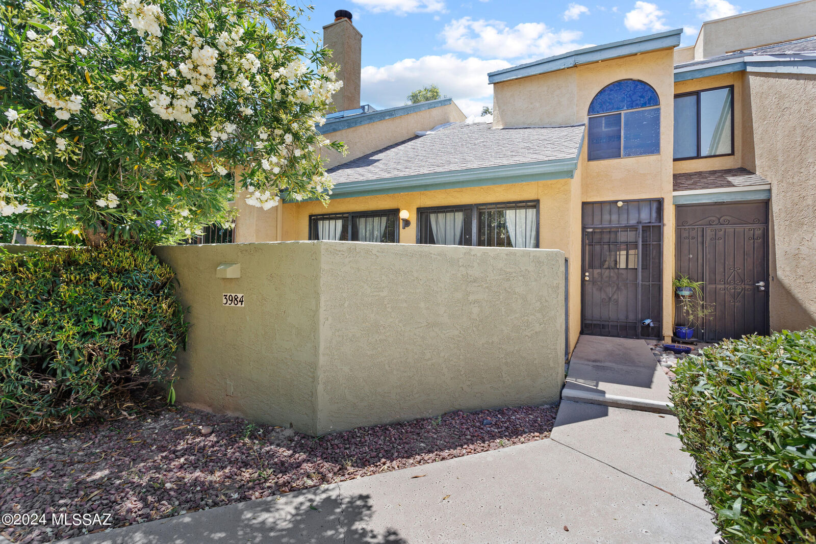 Property Photo: 3984 N Corte De Eucalipto AZ 85716