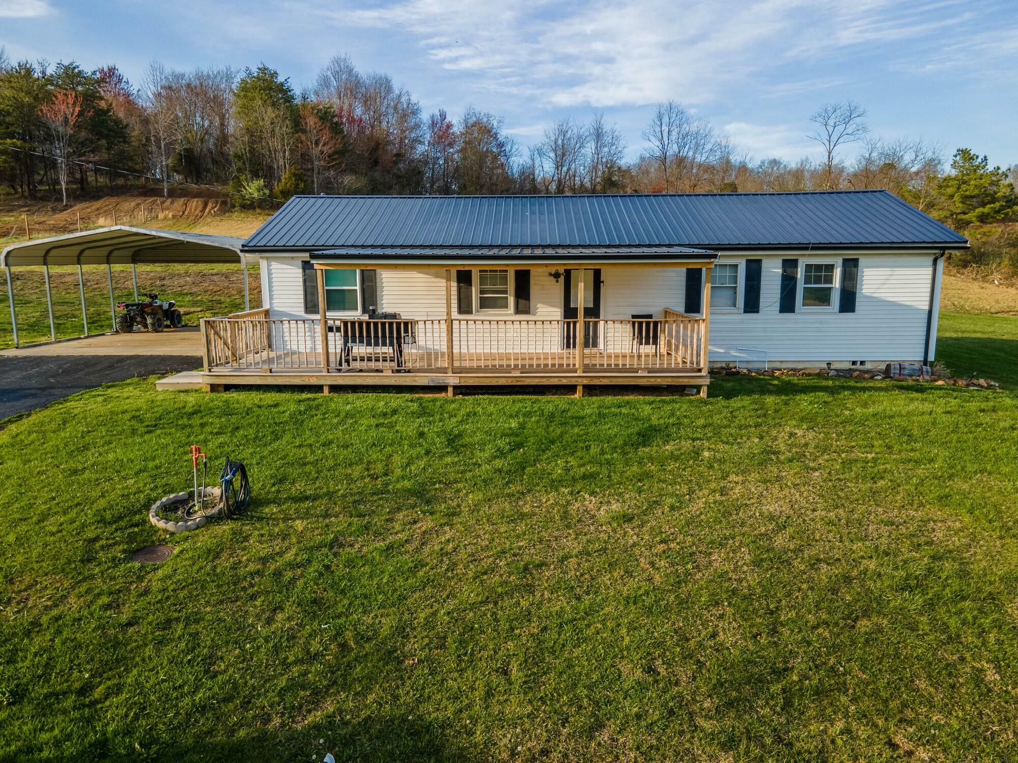 Property Photo:  624 Victor Mitchell Road  KY 40741 