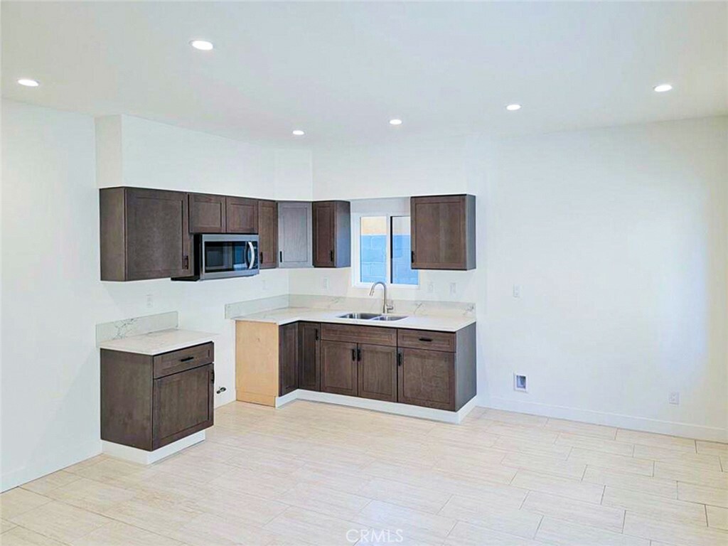 Property Photo:  13405 Gladstone Avenue  CA 91342 