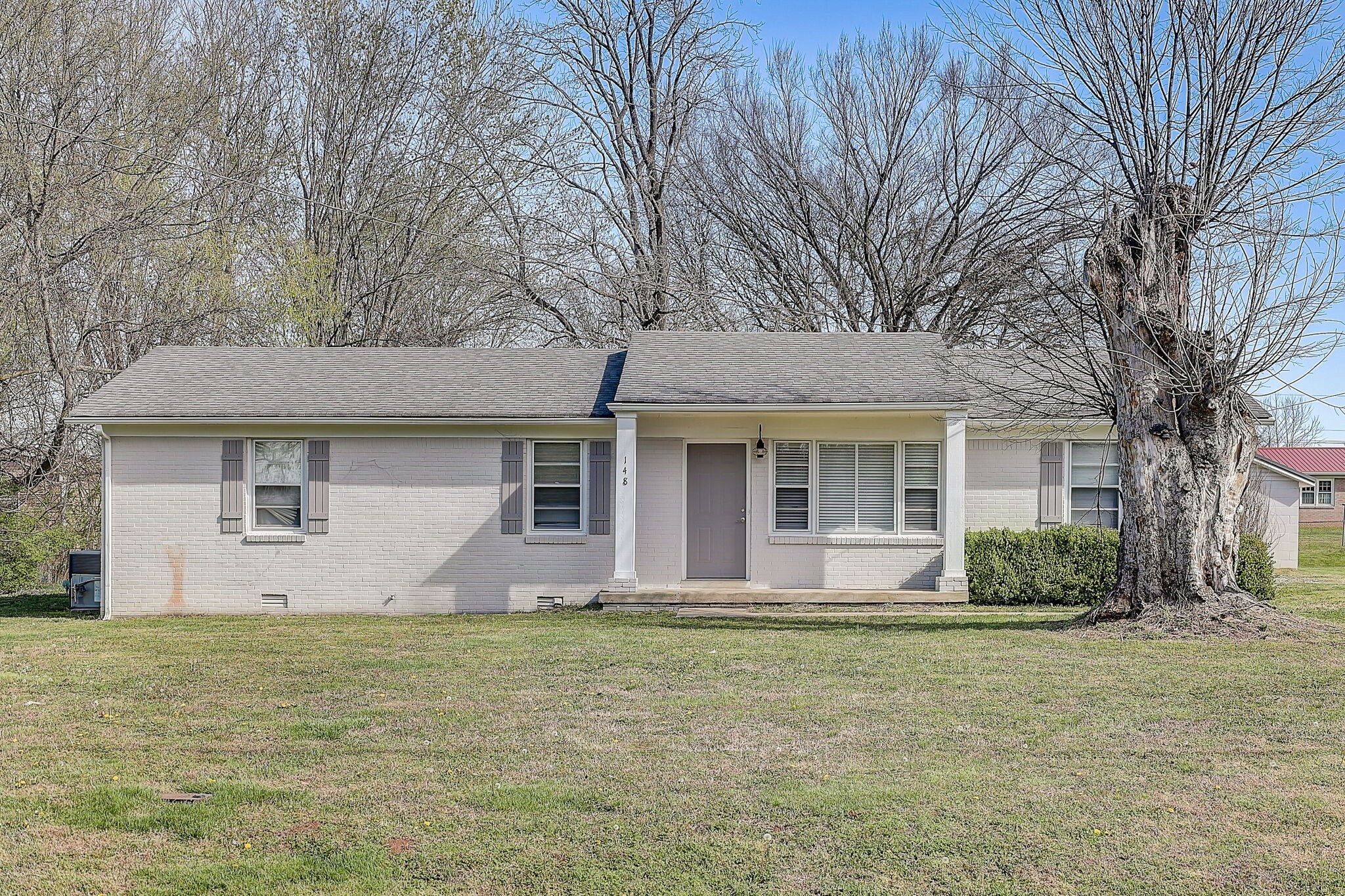 Property Photo: 148 Napier Dr TN 38401