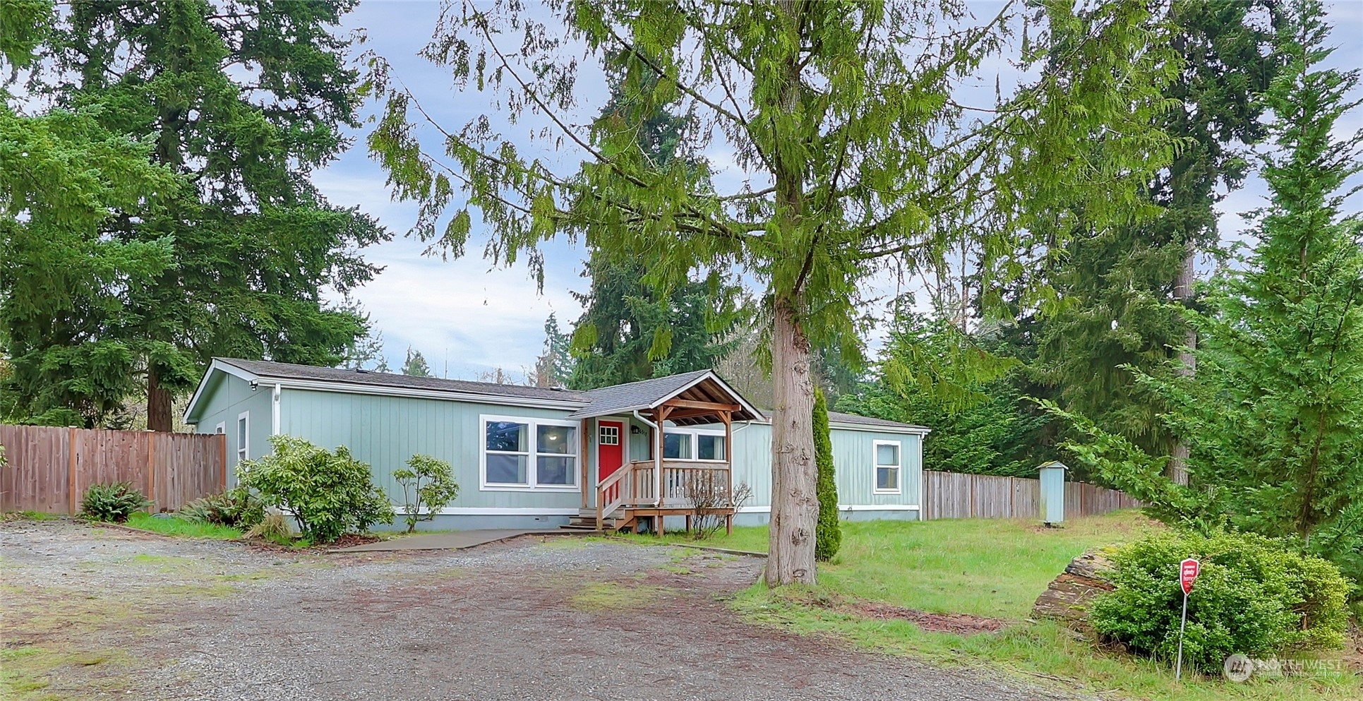 Property Photo:  26317 86th Avenue E  WA 98338 